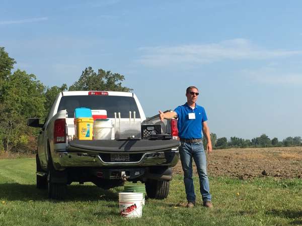 Working on water quality: touring a demonstration farm